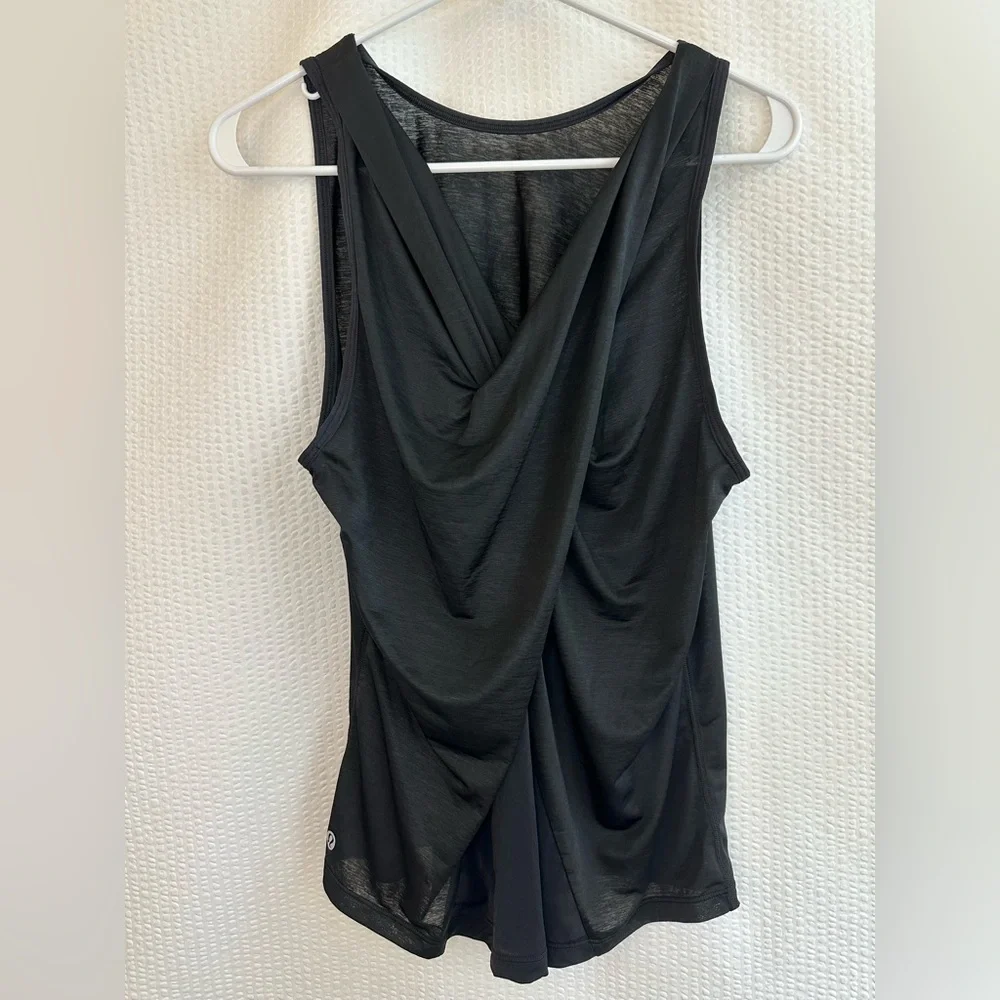 LULULEMON Soul Stride Black Tank Top Size 8 Draped Open Back Workout Yoga